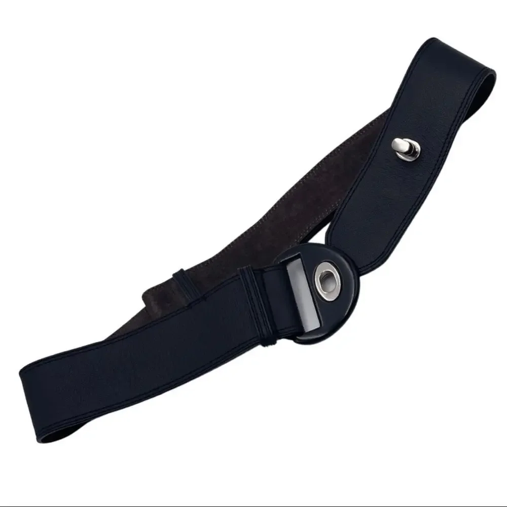 STEVE MADDEN black leather adjustable length belt